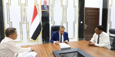 محافظ حضرموت يعمّد عددًا من مشاريع البنية التحتية بمديرية تريم