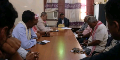 فريق التوجيه يتفقد مكتبي التربية والتعليم والنظافة والتحسين في سقطرى