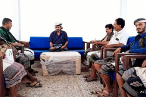 انتقالي مكيراس يعقد اجتماعه الدوري ويجدد الدعوة لتحرير المديرية وعودتها إلى أبين