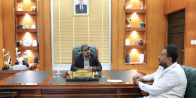 محافظ حضرموت يطلع على خطط تدخلات الطرق الطارئة ويوجه بتسريع العمل في صيانة الخط الدولي “الريان – حضاتهم”