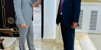 السفير بحاح يلتقي وزير الدولة لملس ويبحثان آفاق التعاون المشترك لتطوير الكوادر المحلية