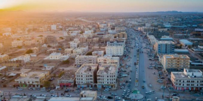 قبيلة لقموش تنفي صلتها بقطاع العرم وتعلن دعمها للسلطة المحلية في شبوة