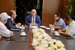 فريق التوجيه يبحث مع وزير الخدمة المدنية أوضاع الوظائف والتسويات بمحافظة لحج