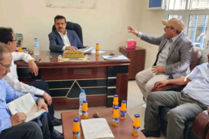 فريق التوجيه والرقابة الرئاسي ينفذ نزولًا ميدانيًا إلى مكتب النفط والمعادن بسقطرى