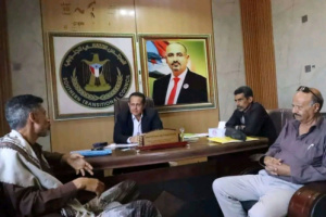 رئيس تنفيذية انتقالي لحج يلتقي مدير الأحوال المدنية بالحوطة