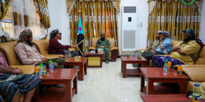 العميد الوالي يلتقي عدداً من مشايخ أبين ويؤكد أن الحزام الأمني هو صمام أمان المحافظة