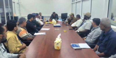 رئيس هيئة الطيران يتفقد مطار الريان في المكلا