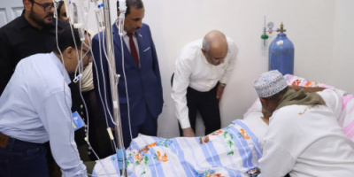 الكثيري وباتيس يزوران الشاعر ثابت السعدي للاطمئنان على صحته