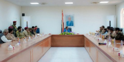 محافظ شبوة: ماضون في تعزيز قدرات الأجهزة الأمنية