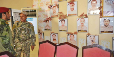 رئيس شُعبة التوجية المعنوي بقيادة المنطقة العسكرية الثانية يلقي محاضرة توجيهية حول «أهمية الوعي العسكري» بمعسكر الكتيبة الخاصة في المكلا