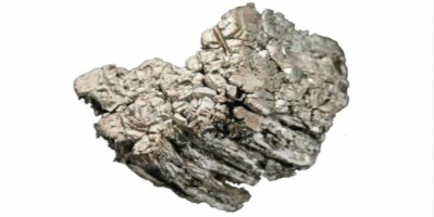 اكتشاف معدن نادر يُعرف بـ«الذهب الأبيض» في حضرموت 