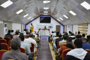 رئيس انتقالي حضرموت يشارك في فعالية تأبين الشيخ المناضل أحمد العساني بالمكلا