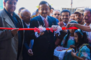 المحافظ بن الوزير يدشّن فعاليات مهرجان شبوة الأول للعسل ويؤكد الحرص على حماية المنتج وتطويره