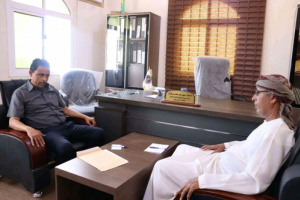 رئيس انتقالي سقطرى يبحث مع نقابة هيئة التدريس آليات إنشاء منسقية الجامعات بالمحافظة