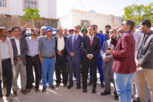 بدعم الإمارات .. محافظ شبوة يدشن المرحلة الثانية من مشروع تجهيز المستشفيات