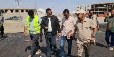 مدير عام المنصورة يتفقد الأعمال النهائية بمشروع إعادة تأهيل شارع الخمسين