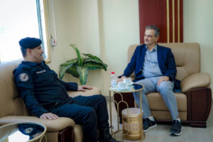 المحافظ لملس يبحث مع رئيس جهاز مكافــحة الإرهـ ـاب سبل تعزيز الأمن والاستقرار