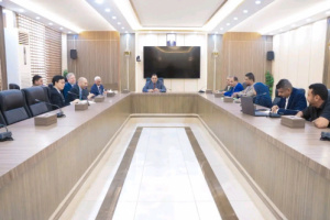 الوزير السقطري يبحث مع وفد البنك الدولي تنفيذ عدد من المشاريع التنموية في قطاعات الزراعة والمياه