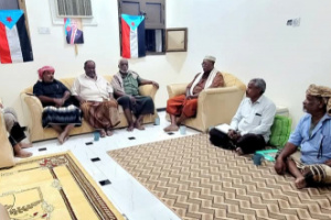 انتقالي تريم يزور مركز عينات ويؤكد على تفعيل دور المراكز وتعزيز حضورها المجتمعي