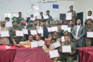 بحضور محافظ الضالع … اختتام الدورة التدريبية الخاصة في المعايير الإنسانية الدولية