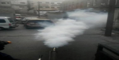  قسم صحة البيئة بالتواهي ينفذ حملة رش ضبابي شاملة لمكافحة الحشرات الناقلة للأمراض