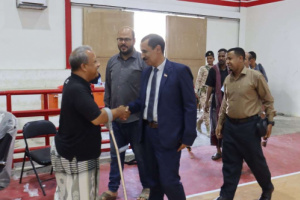 باتيس يزور المعسكر التدريبي لفريق كرة السلة للكراسي المتحركة بالمكلا