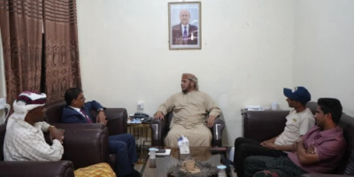 محافظ سقطرى يناقش مع وكيل هيئة حماية البيئة الجهود المشتركة  لصون المحميات والتنوع الحيوي