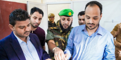 مدير عام مديرية الشيخ عثمان يثمن جهود وحدة التدخل في حماية الأراضي بعدن