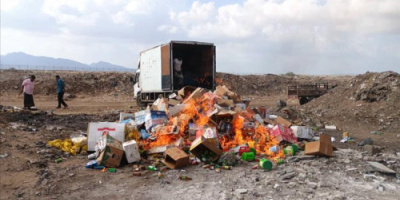 صحة البيئة بالمنصورة تتلف 3 أطنان من مواد غذائية منتهية الصلاحية