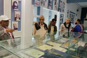 رئيس انتقالي شبام يزور متحف جوهرة الطرب بدوي زبير