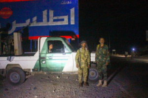 لليوم الـ4 على التوالي الحزام الأمني يواصل رفع نقاط التحصيل العشوائية في أبين