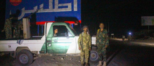 لليوم الـ4 على التوالي الحزام الأمني يواصل رفع نقاط التحصيل العشوائية في أبين