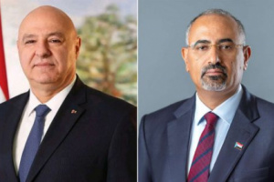 الرئيس الزبيدي يهنئ الرئيس اللبناني بمناسبة ذكرى استقلال بلاده