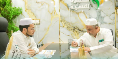 مؤسسة الصفوة توقّع اتفاقية تشغيل محطة تحلية وبئر ارتوازي بالطاقة الشمسية في كريتر بالعاصمة عدن