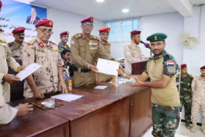 معهد تأهيل القادة والأركان يشهد تخريج دفعة جديدة من قادة السرايا وبطاريات الدفاع الجوي