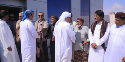 وصول بن عفرار وباكريت إلى المهرة للمشاركة في فعاليات الذكرى الـ58 للاستقلال