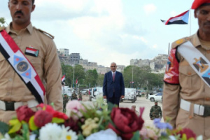 الرئيس الزُبيدي يضع إكليلا من الزهور على النصب التذكاري لشهداء الجنوب العربي بمناسبة العيد الـ58 للاستقلال الوطني 30 نوفمبر