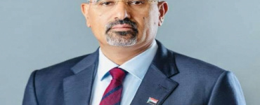 الرئيس الزُبيدي يُعزّي العميد الركن محمد علي حمود في وفاة والدته