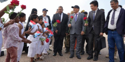 محافظ سقطرى يستقبل نائب وزير الصناعة والتجارة والقائم بأعمال السفير الصيني شاو تشنغ