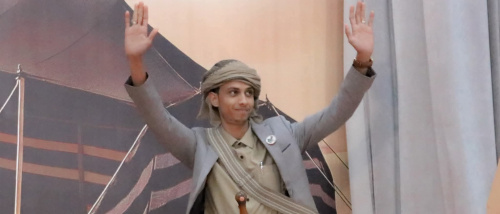 رئيس انتقالي شبوة يهنى بطل النسخة الرابعة لشاعر شبوة