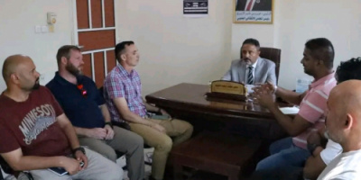 رئيس انتقالي أبين يلتقي المدير القطري لمنظمة المساعدات الشعبية النرويجية NPA