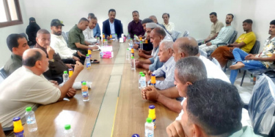 وزارة الزراعة والثروة السمكية تبحث في عدن إجراءات عاجلة لضبط أسعار الأسماك واستقرارها في الأسواق