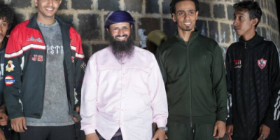 قوات الحزام الأمني تحتفل رسمياً بتحرير وادي حضرموت بإطلاق الألعاب النارية في سماء العاصمة عدن