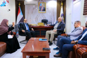فريق التوجيه يناقش خطط وترتيبات النزول الميداني في العاصمة عدن