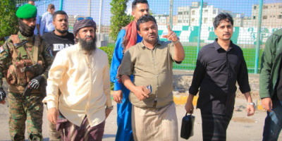 العميد محسن الوالي يزور نادي وحدة عدن ويشيد بدور الإدارة في تطوير البنية التحتية