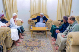 الكثيري يلتقي حاضرة حضرموت وكِندة برئاسة الشيخ علي الهجري