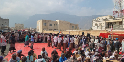 سقطرى.. توافد جماهيري واسع إلى ساحة الاعتصام بـ حديبو للمطالبة بإعلان الاستقلال الثاني