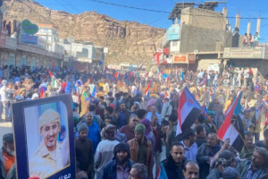 جماهير الشعيب تخرج في مسيرة حاشدة مطالبة بإعلان استقلال الجنوب