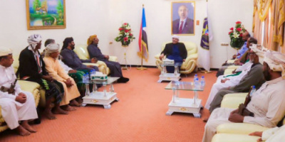 رئيس الجمعية الوطنية يلتقي وفدًا من قبيلة آل باوزير