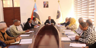 مجلس المستشارين يستعرض المستجدات السياسية والعسكرية وانتصارات القوات الجنوبية